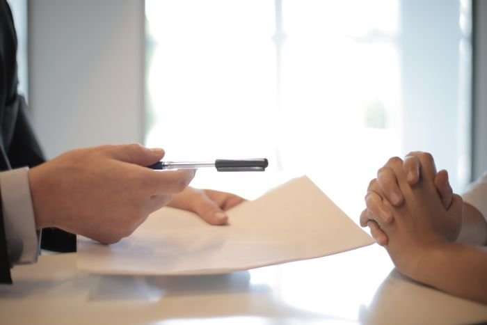 Consultant with a candidate